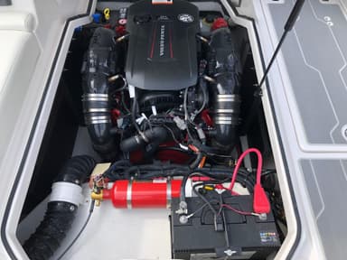 2019 Regal Boats 2550 Cuddy