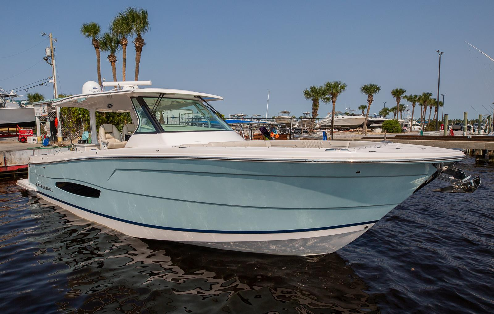 2020 Regal Boats SAV