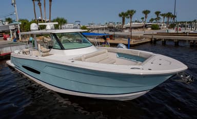 2020 Regal Boats SAV