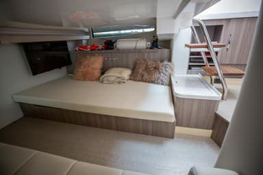 2020 Regal Boats SAV