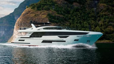 2022 Bering Yachts 92