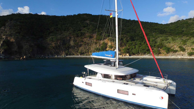 2022 Sunsail Lagoon 424