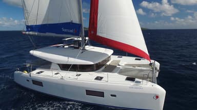 2022 Sunsail Lagoon 424