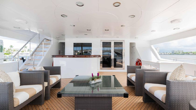 2008 Trinity Yachts Tri-Deck