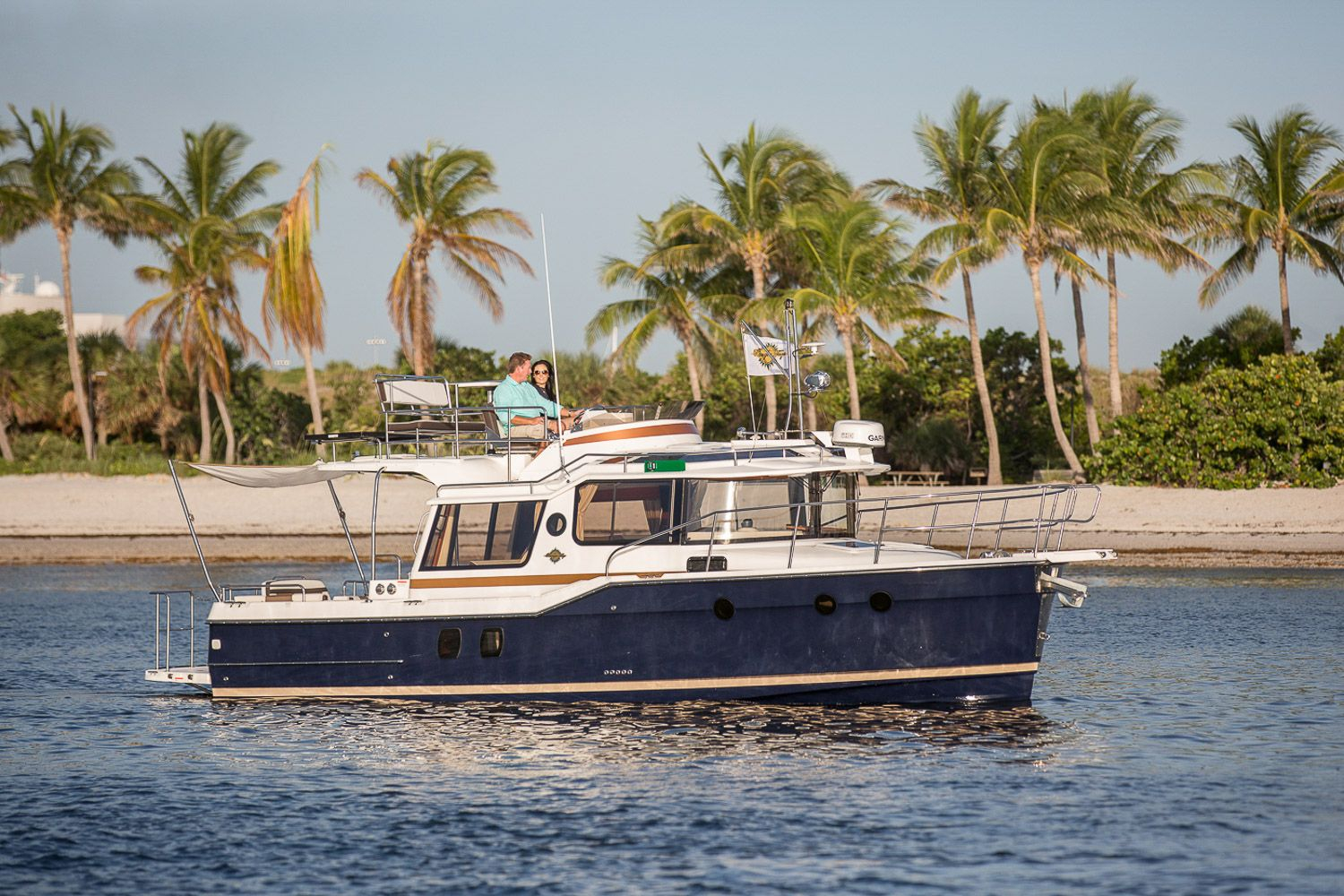 2022 Ranger Tugs R-29 Command Bridge