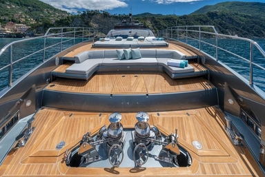 2018 Riva Yacht 100 Corsaro