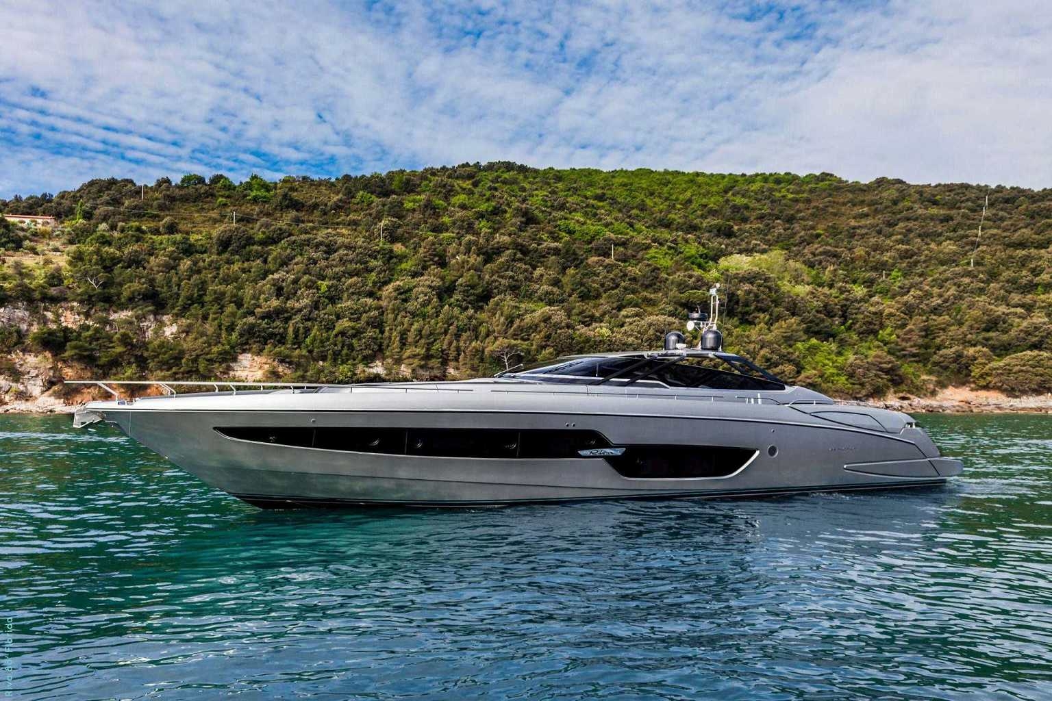 2016 Riva Yacht 88 Florida