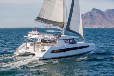 2017 Robertson and Caine Leopard 45