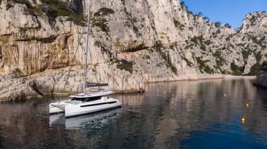 2019 Robertson and Caine Leopard 50