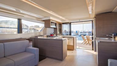 2023 Robertson and Caine Leopard 53