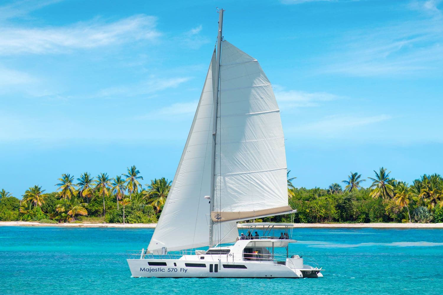 2021 Royal Cape Catamaran Majestic 570 Fly
