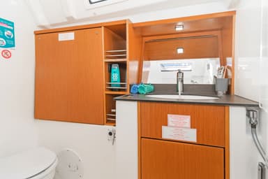 2011 Bavaria Yachts Cruiser 41