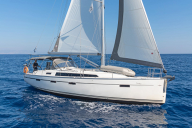 2011 Bavaria Yachts Cruiser 41S