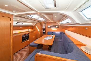 2011 Bavaria Yachts Cruiser 41S