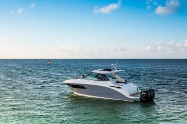 2023 Sea Ray Sundancer 320 Outboard