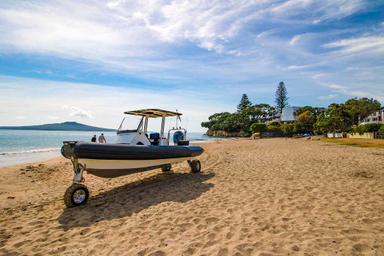 2020 Sealegs 7.5M Amphibious RIB