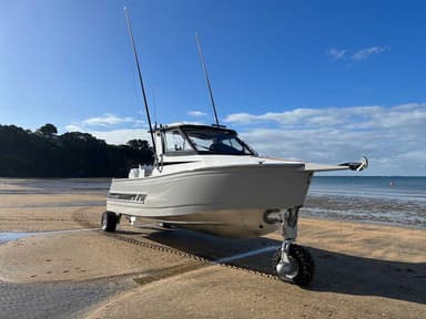 2022 Sealegs 8.5M Alloy Cabin