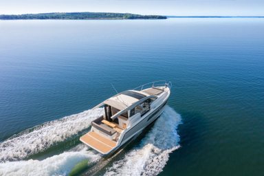 2020 Sealine C335