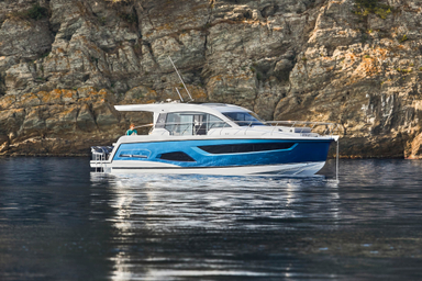2020 Sealine C390v