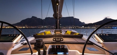 2016 Southern Wind SW82 Ammonite