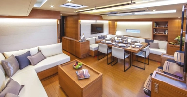 2015 Southern Wind SW94 Lady G