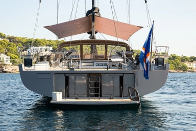 2017 Southern Wind SW96 Sorceress