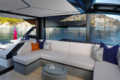 2025 Sunseeker 55 Sport Yacht