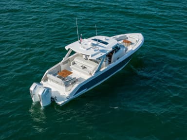 2023 Tiara Yachts 43 LS