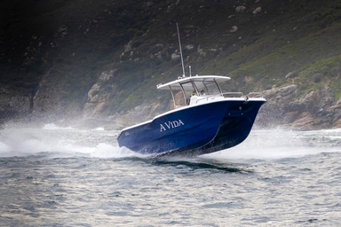 2019 Two Oceans Magnum 2750 Power Catamaran Centre Console
