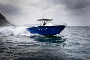 2019 Two Oceans Magnum 2750 Power Catamaran Centre Console