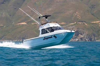 2016 Two Oceans Magnum 32 Power Catamaran Full Cabin Sportfisher