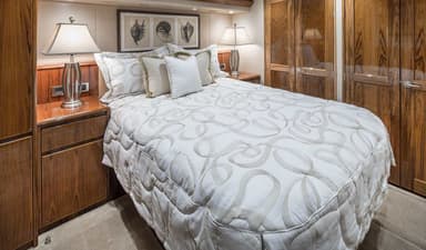 2023 Viking Yachts 62 Convertible