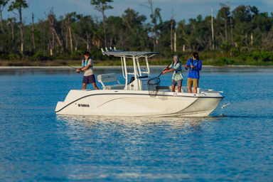 2023 Yamaha Boats 220 FSH Sport