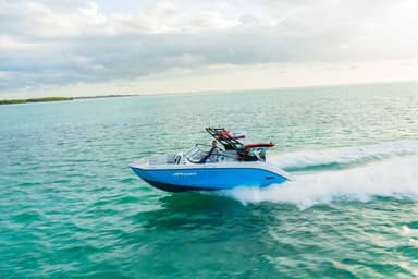 2023 Yamaha Boats AR220