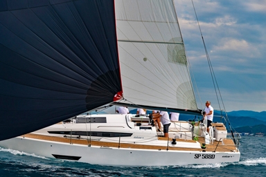 2015 Elan Yachts E5