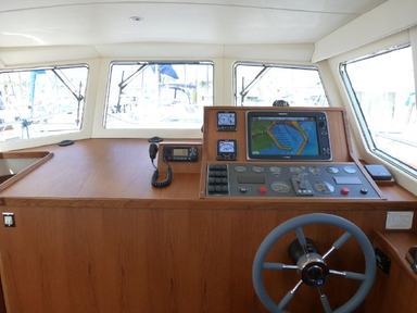 2013 Aquastar Yachts 38 Aft Cockpit